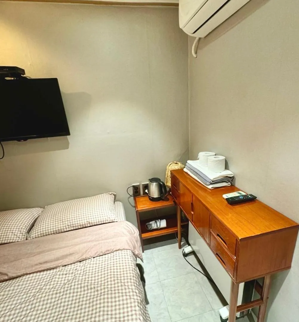 旅馆 Maison Yongsan Myeongdon Hotel 首爾